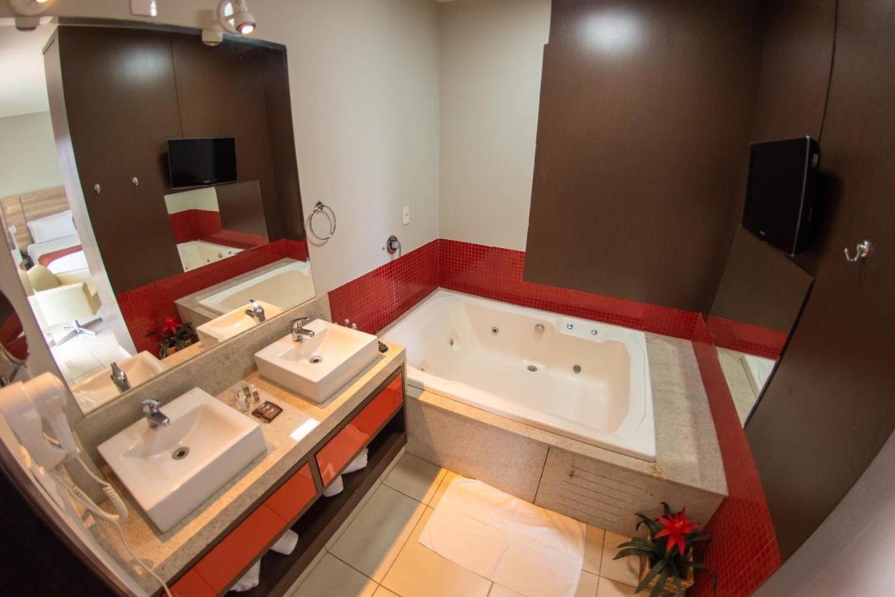 Hotel Eldorado Paracatu Esterno foto