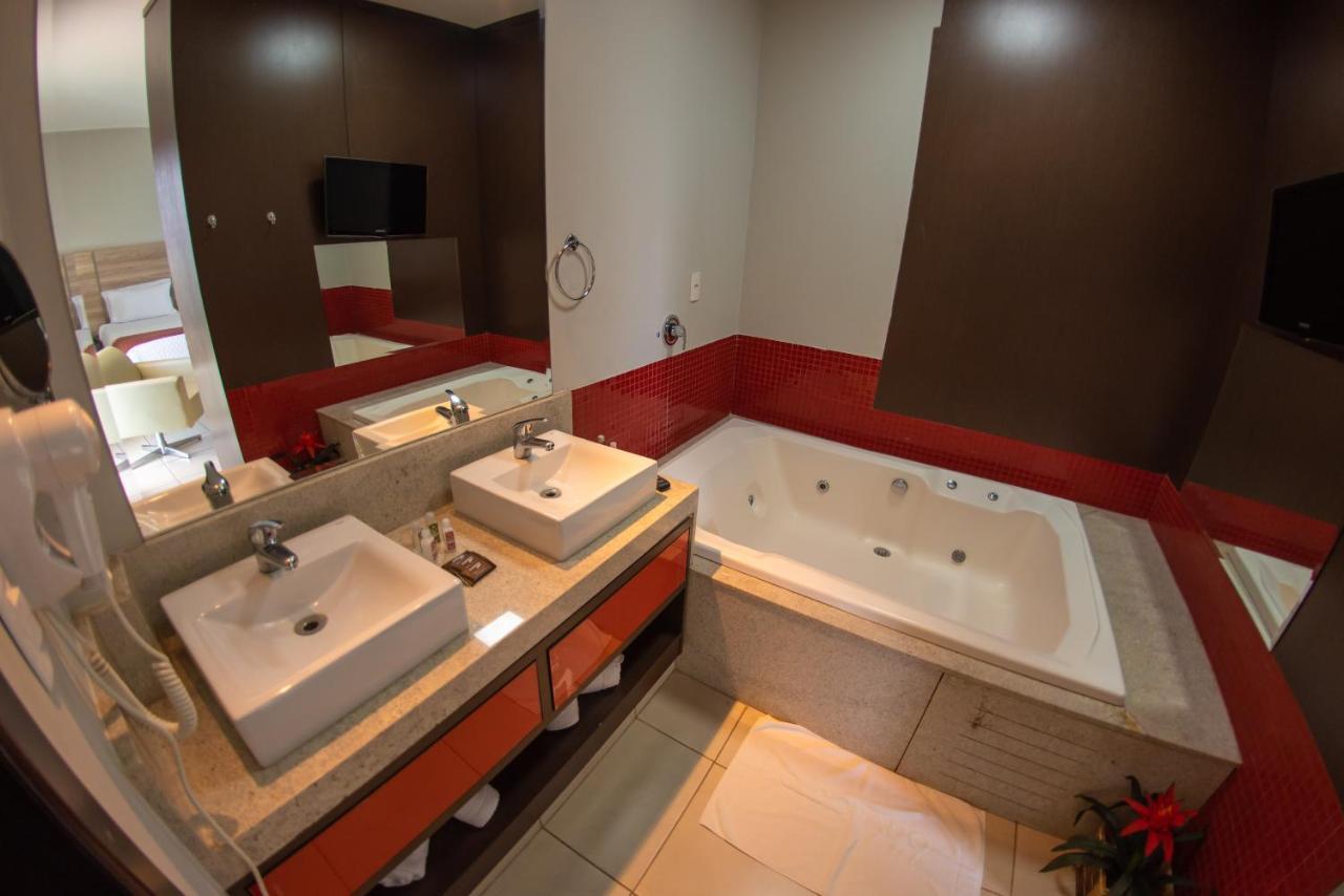 Hotel Eldorado Paracatu Esterno foto